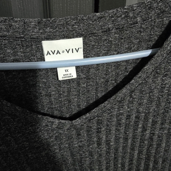 Ava & Viv Gray Ribbed Blouse - Picture 3 of 3